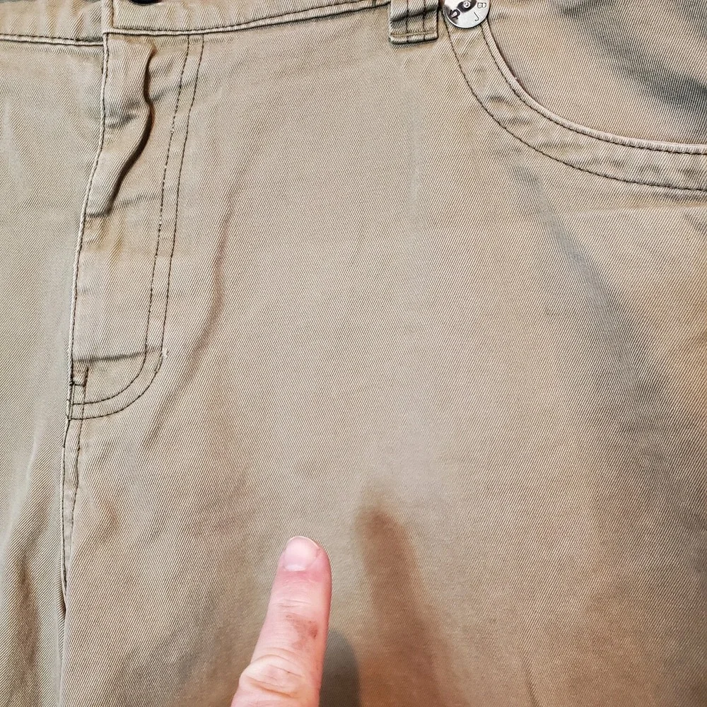 True Religion Billy Super T Shorts Size 42 Green Baggy Distressed Flap Pockets